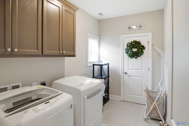 8045 SE Goose Ridge Drive, Owens Cross Roads, AL 35763