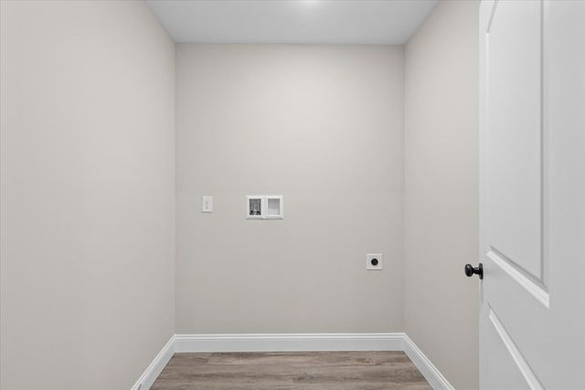 1802 Malone Dr, Dalton, GA 30721