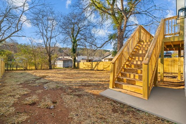 1802 Malone Dr, Dalton, GA 30721