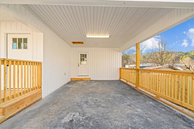 1802 Malone Dr, Dalton, GA 30721