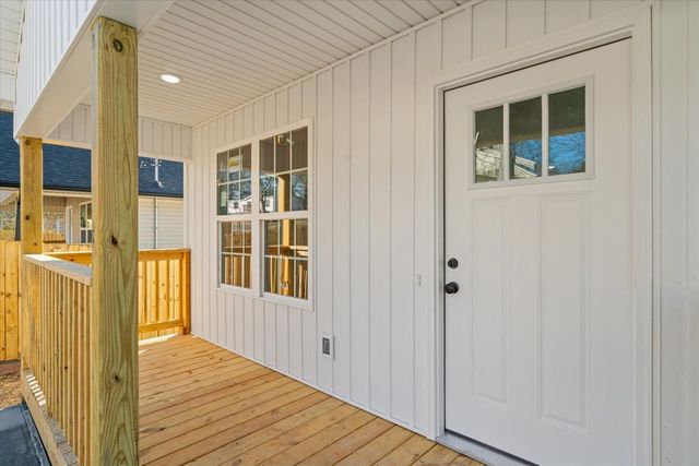 1802 Malone Dr, Dalton, GA 30721