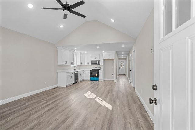 1802 Malone Dr, Dalton, GA 30721