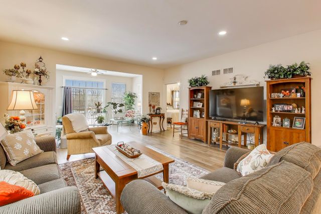 1465 Mybeck Place, Crown Point, IN 46307