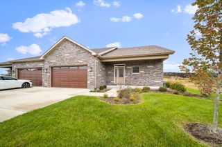 25127 S Westwind Drive, Channahon, IL 60410
