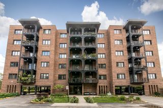 9395 Landings Lane 302, Des Plaines, IL 60016