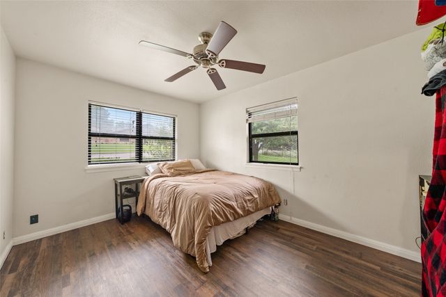 608 W Spring Street, West, TX 76691