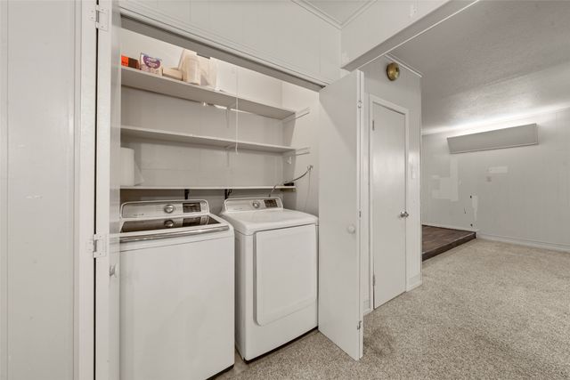 608 W Spring Street, West, TX 76691