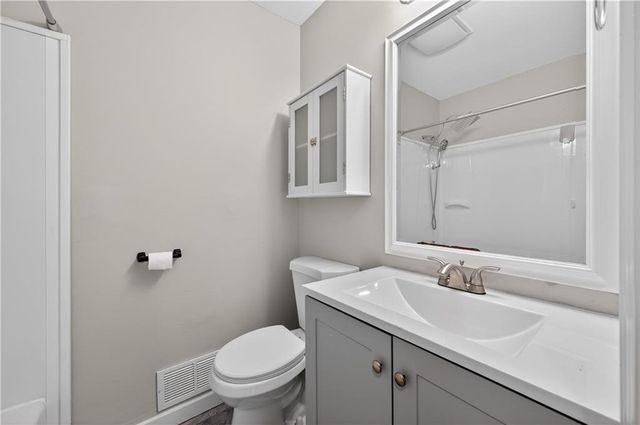 4031 Chestnut Drive, Flowery Branch, GA 30542