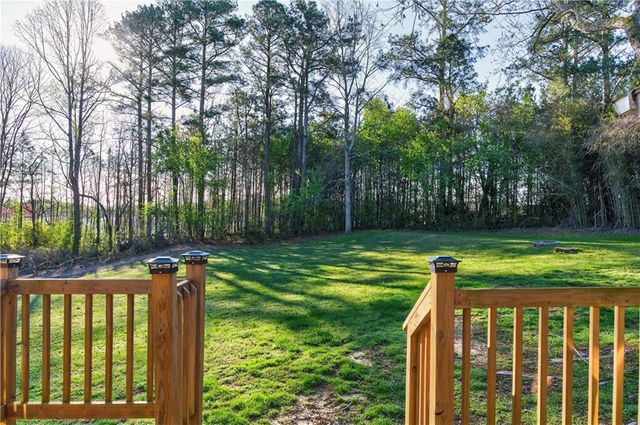 4031 Chestnut Drive, Flowery Branch, GA 30542