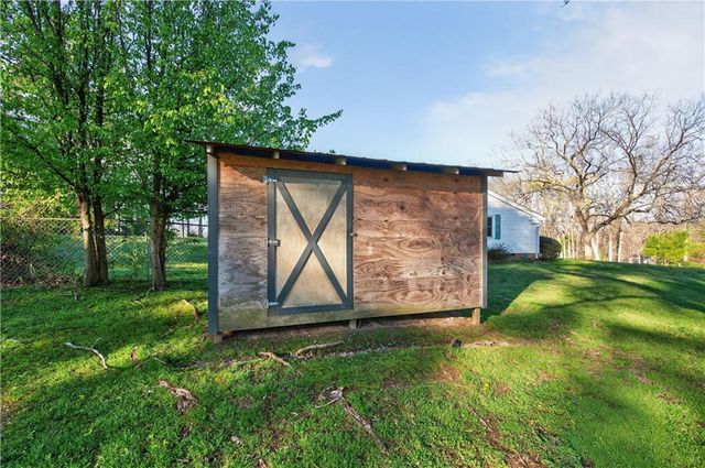 4031 Chestnut Drive, Flowery Branch, GA 30542