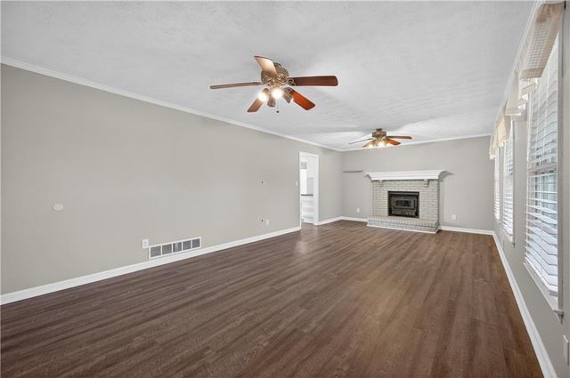 4031 Chestnut Drive, Flowery Branch, GA 30542