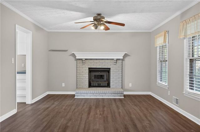 4031 Chestnut Drive, Flowery Branch, GA 30542