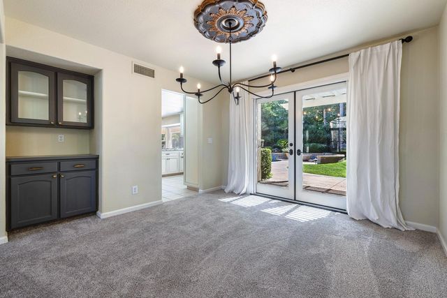 9396 N St Martin Drive, Fresno, CA 93720