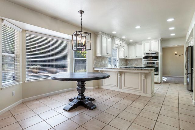 9396 N St Martin Drive, Fresno, CA 93720