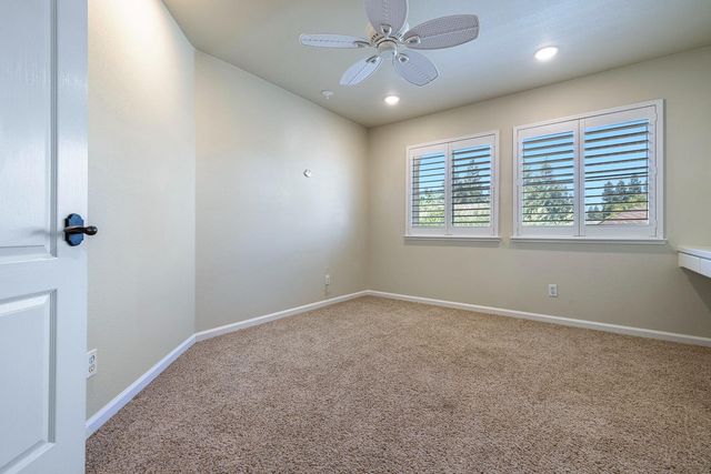 9396 N St Martin Drive, Fresno, CA 93720