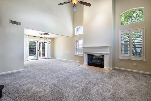 9396 N St Martin Drive, Fresno, CA 93720