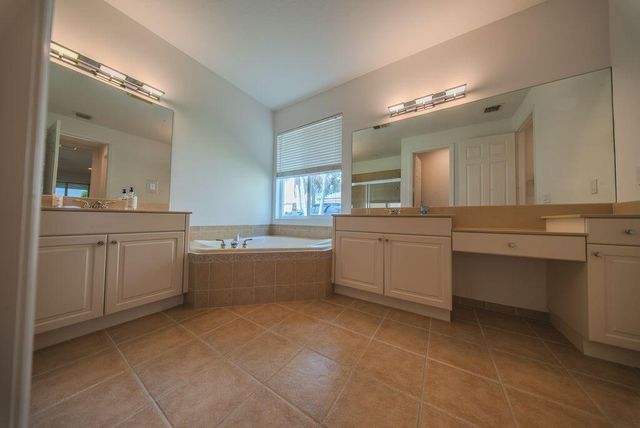163 Bella Vista Way, Royal Palm Beach, FL 33411