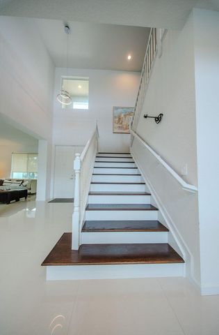 163 Bella Vista Way, Royal Palm Beach, FL 33411
