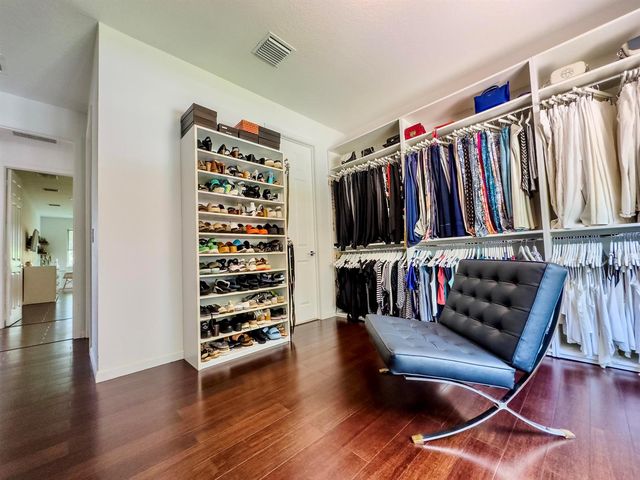 163 Bella Vista Way, Royal Palm Beach, FL 33411