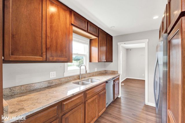 42040 Ryan Road, Sterling Heights, MI 48314