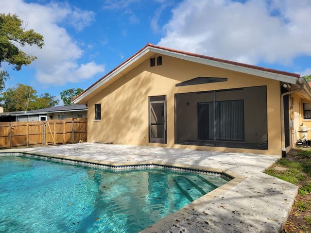 1835 NURSERY ROAD, Clearwater, FL 33764