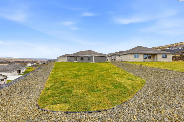 6485 W 29th Ct, Kennewick, WA 99338