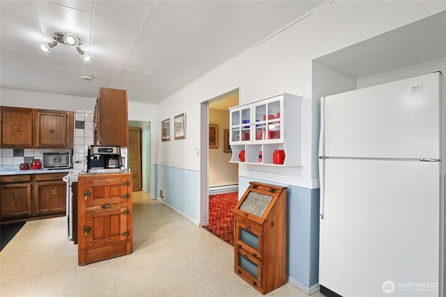 215 H Street, Cosmopolis, WA 98537