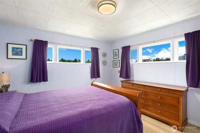 215 H Street, Cosmopolis, WA 98537