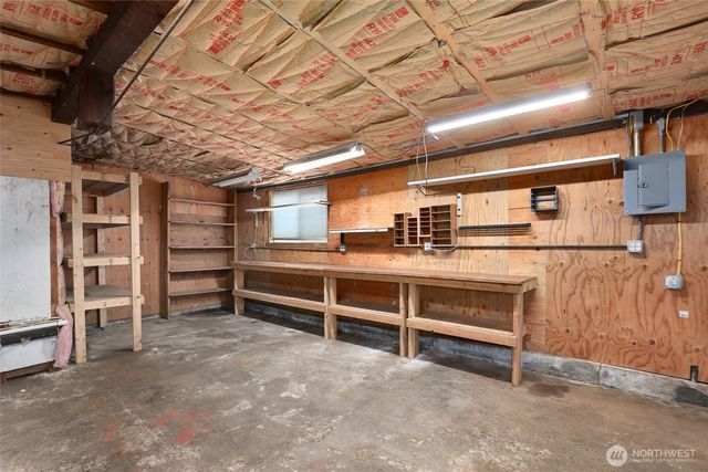 215 H Street, Cosmopolis, WA 98537