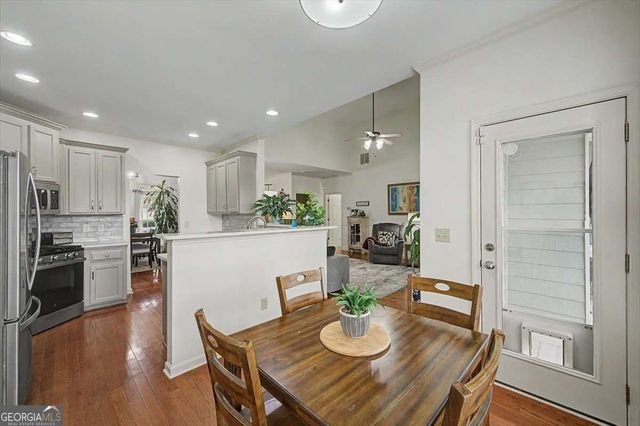 320 Cabinwood Trail, Canton, GA 30115
