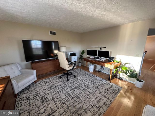 382 RIDGEWOOD DR, Fort Ashby, WV 26719