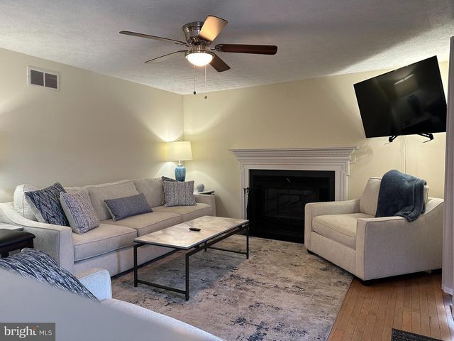 382 RIDGEWOOD DR, Fort Ashby, WV 26719