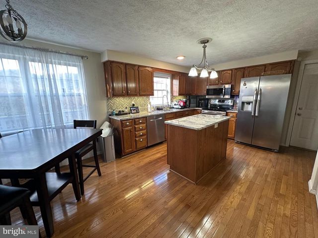 382 RIDGEWOOD DR, Fort Ashby, WV 26719