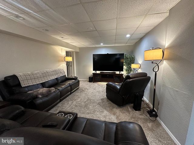 382 RIDGEWOOD DR, Fort Ashby, WV 26719