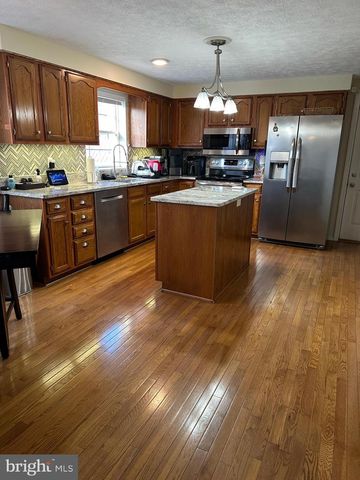 382 RIDGEWOOD DR, Fort Ashby, WV 26719