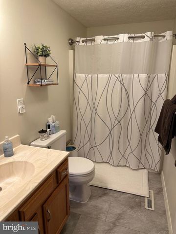 382 RIDGEWOOD DR, Fort Ashby, WV 26719