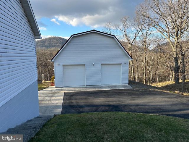 382 RIDGEWOOD DR, Fort Ashby, WV 26719