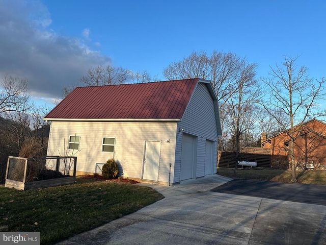 382 RIDGEWOOD DR, Fort Ashby, WV 26719