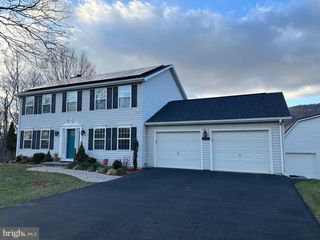 382 RIDGEWOOD DR, Fort Ashby, WV 26719