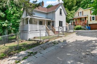 296 Laurel Hill Avenue, Norwich, CT 06360