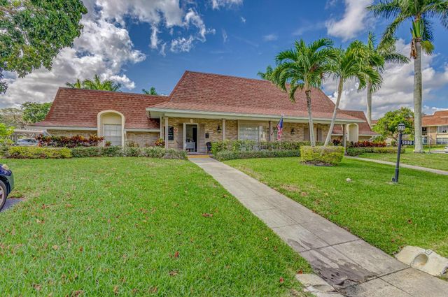 5560 Tamberlane Circle 127, Palm Beach Gardens, FL 33418