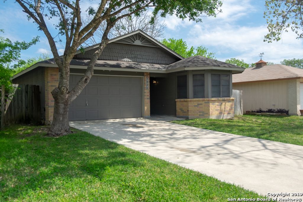 9826 Meadow Branch, Converse, TX 78109