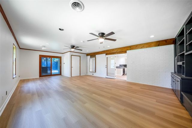807 Country Club RD, Georgetown, TX 78628