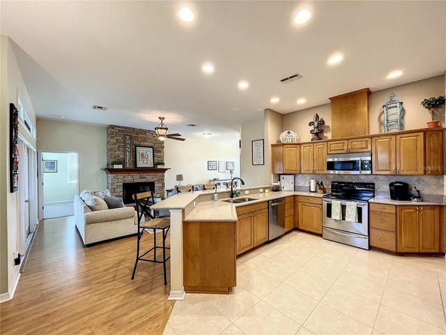 2610 CABOT ROAD, Land O Lakes, FL 34639