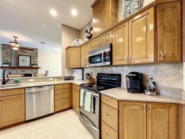 2610 CABOT ROAD, Land O Lakes, FL 34639