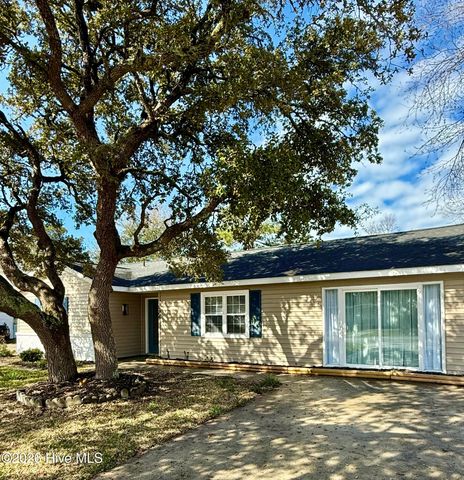 124 Jefferson Street, Beaufort, NC 28516