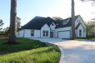 5802 Meadow Ln, Richmond, TX 77469