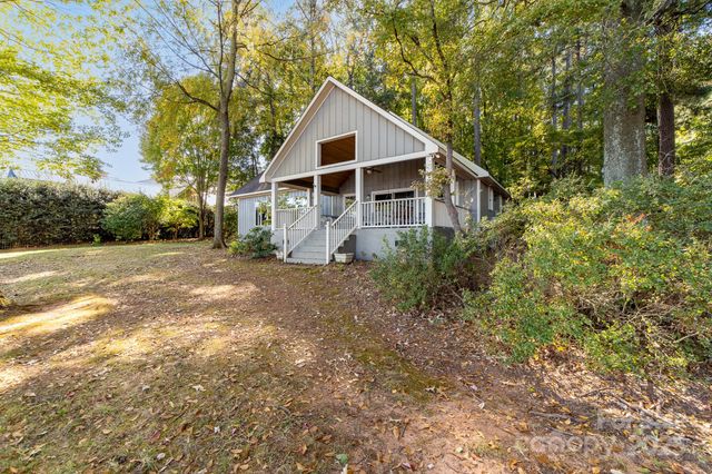 17005 Belle Isle Drive, Cornelius, NC 28031