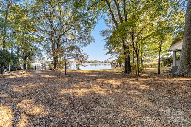 17005 Belle Isle Drive, Cornelius, NC 28031