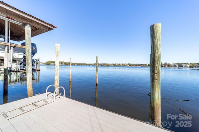 17005 Belle Isle Drive, Cornelius, NC 28031